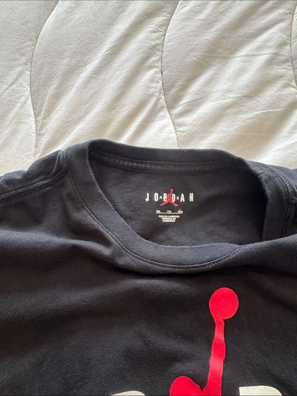Jordan air black white and red Tshirt